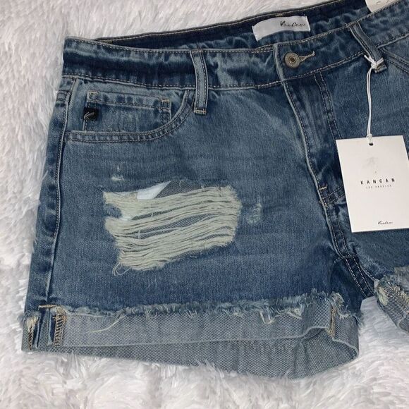 NWT Kancan Mid Rise Distressed CuffJean Shorts Size Large - Picture 3 of 9